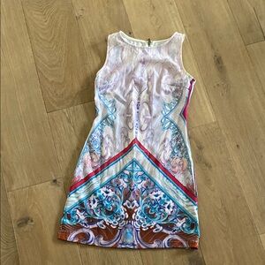 White and Blue Sheath Mini Dress Sleeveless Crew Neck